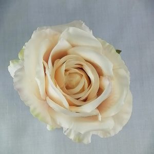 Pale lilac ombre rose cake decoration