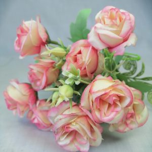 Rose Small Bunch 1 - White Slightly Peach Hint