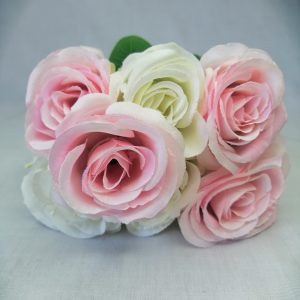 Alt-text: White and Baby Pink Mix Roses